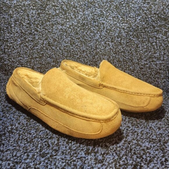 UGG Ascot Men's Size 11 US Chestnut Suede Slip On Sheepskin Lined Moc Toe Shoes - Picture 3 of 10